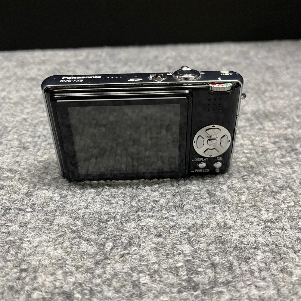 Panasonic Lumix DMC-FX8 Digital Camera Black Leica Lens 5MP Complete Bundle Box